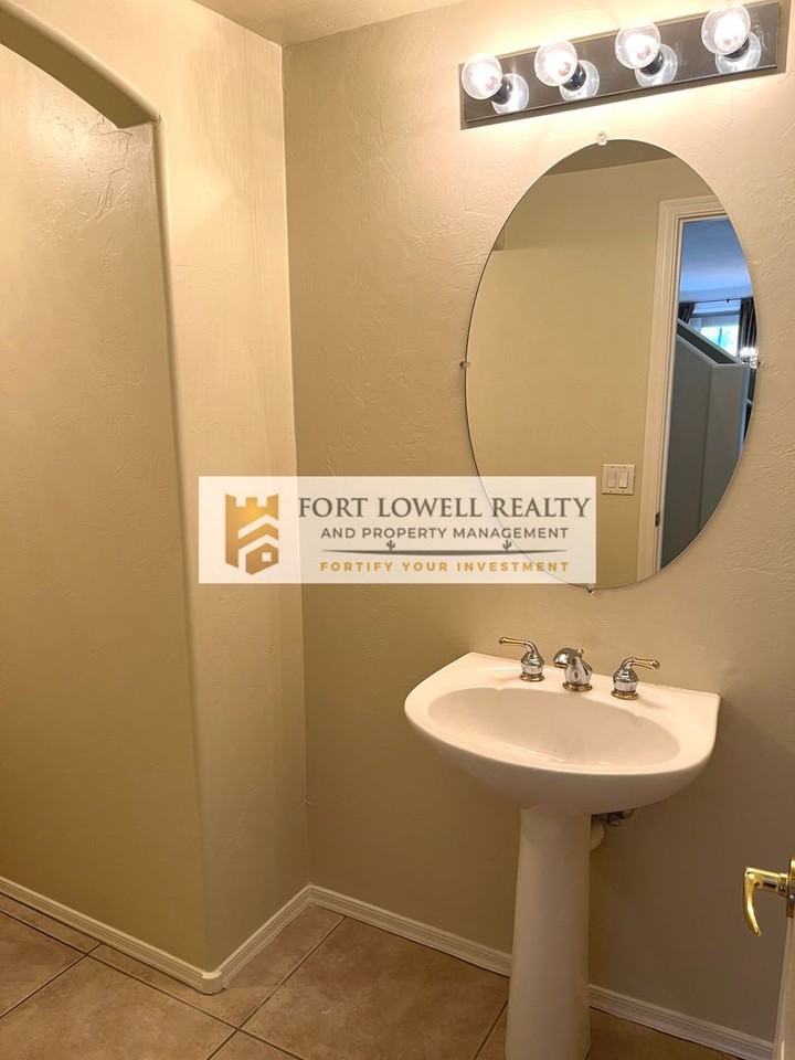 3484 N Camino La Jicarrilla - Photo 3 of 21