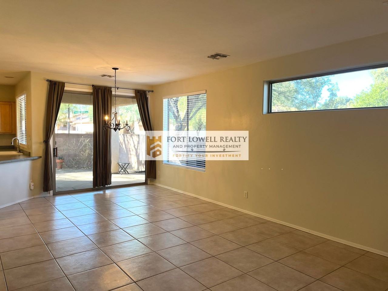 3484 N Camino La Jicarrilla - Photo 5 of 21