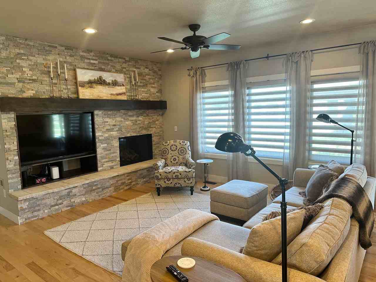 6938 White Snow Ct - Photo 7 of 25