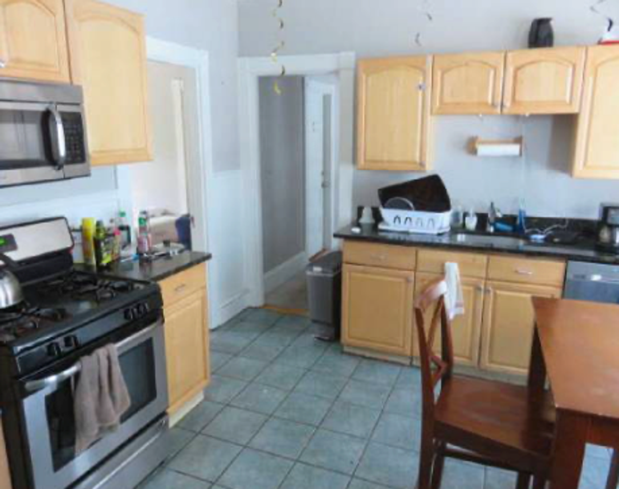 15 Carmel St - Photo 2 of 14