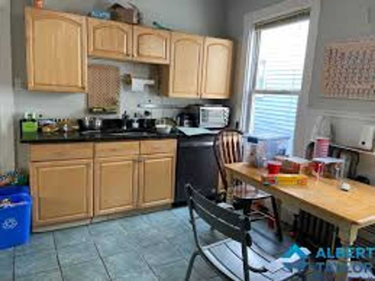 15 Carmel St - Photo 7 of 14