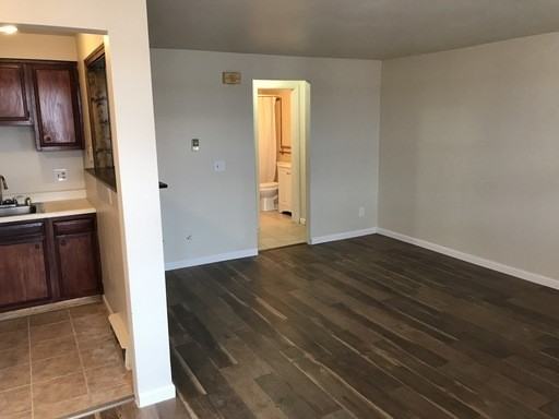 73 Floral Realty, LLC - Photo 2 of 7