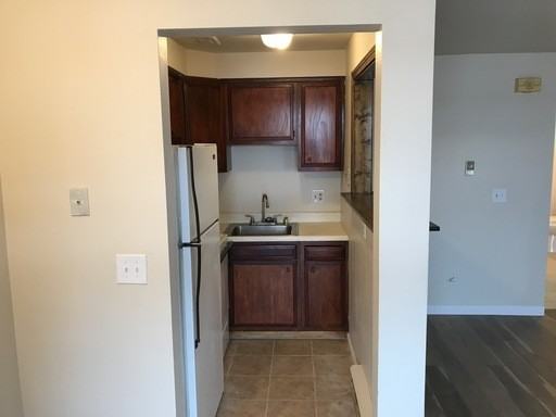 73 Floral Realty, LLC - Photo 3 of 7