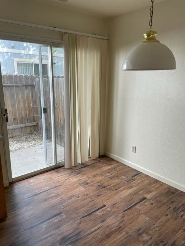 4005 Pheasant Dr #2 - Photo 5 of 10