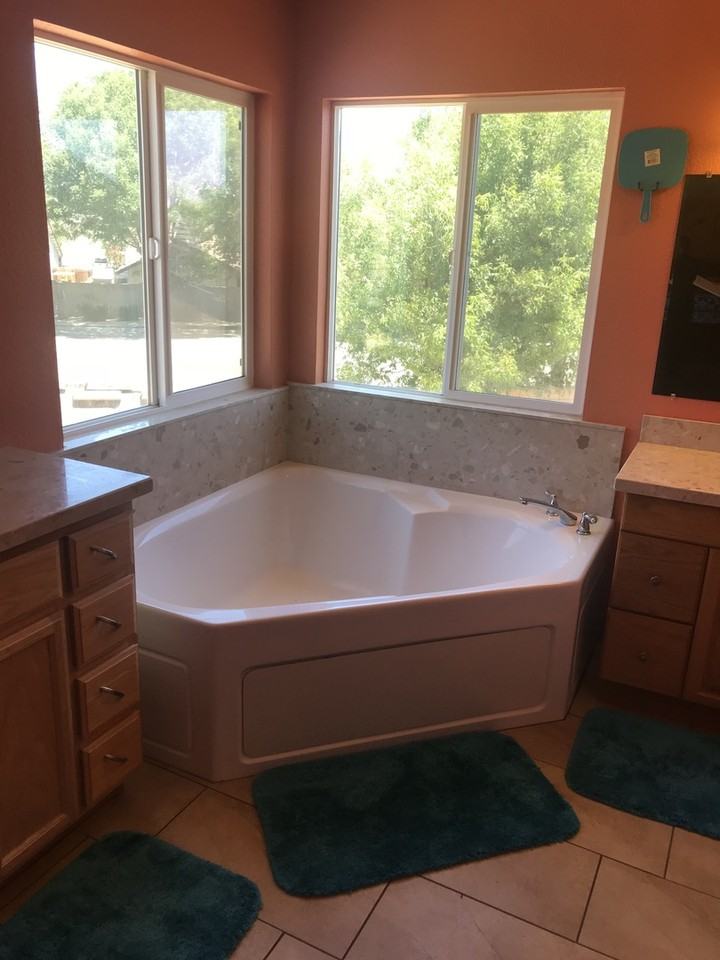 2208 Mesa Verde Ln - Photo 3 of 11