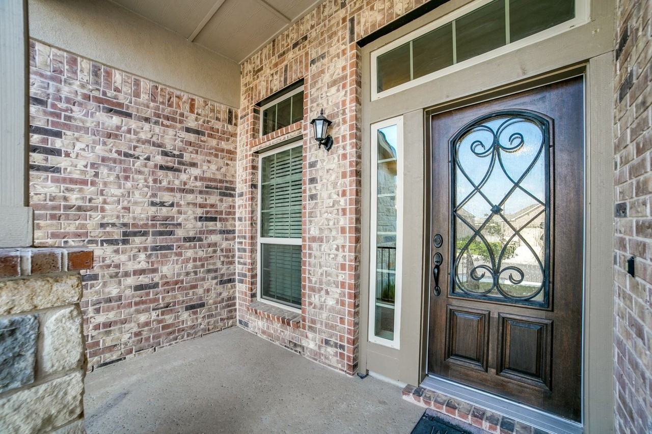 8916 Monument Parke - Photo 3 of 25