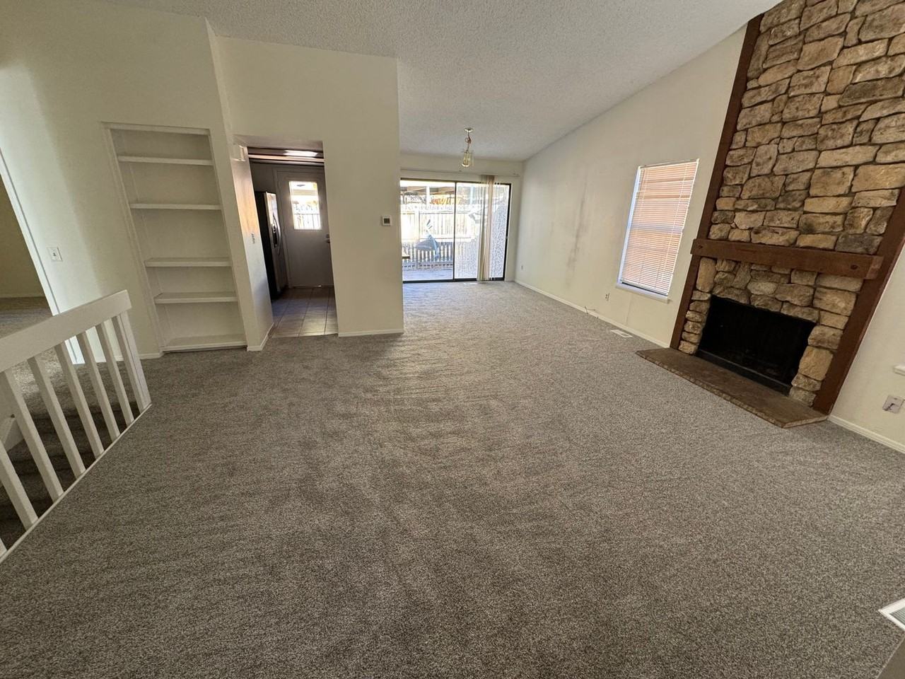 3839 S Evanston St - Photo 3 of 23