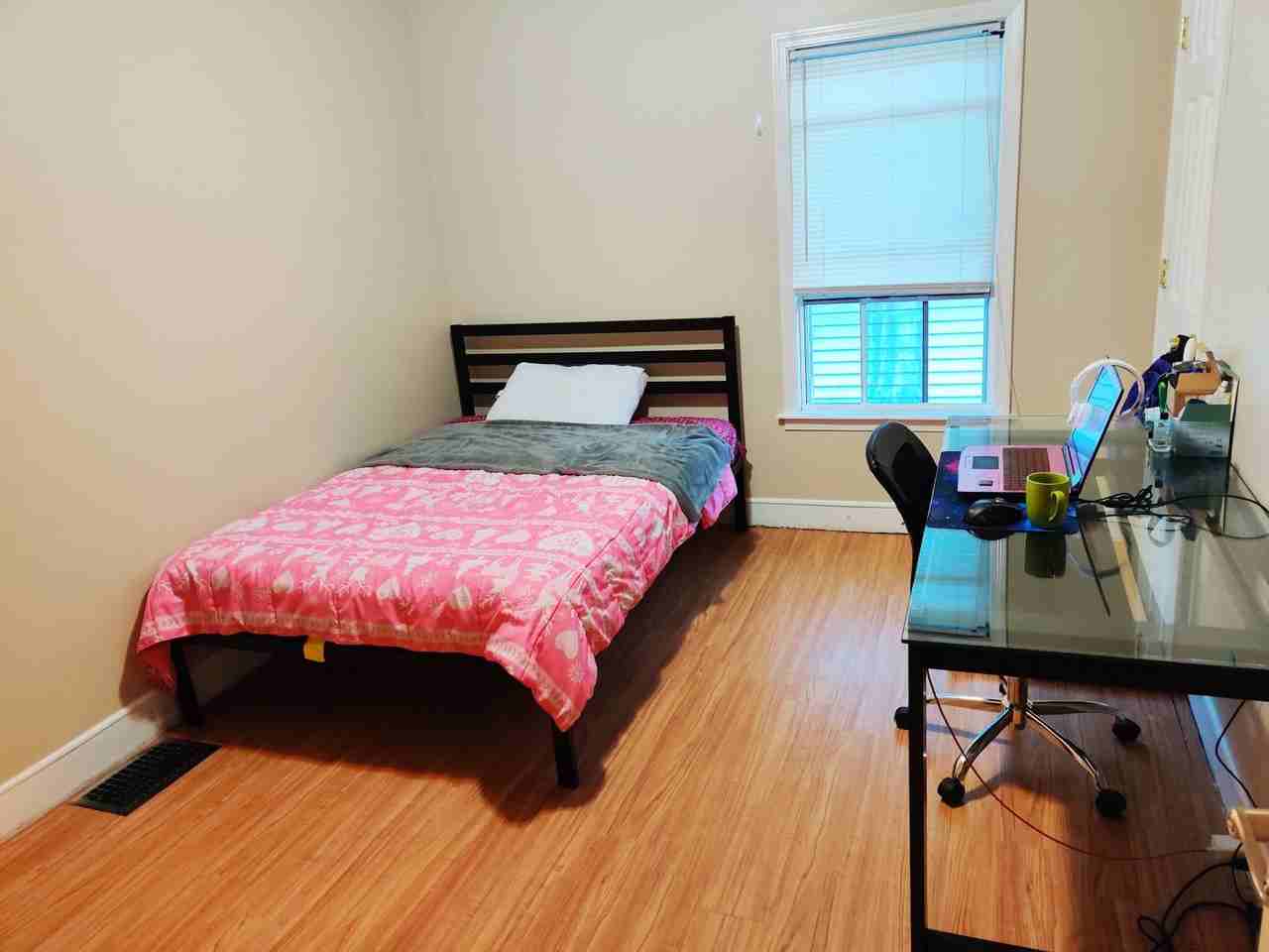 6 Clarke St - Photo 2 of 7