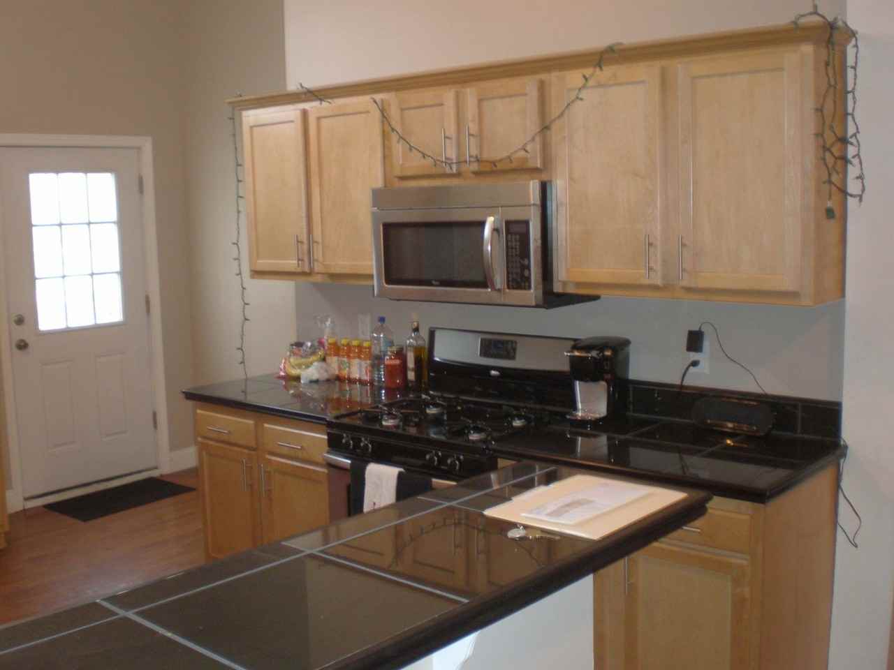 149 Pius St - Photo 4 of 19