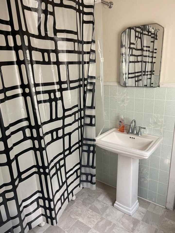 120 N Kansas Ave - Photo 5 of 11