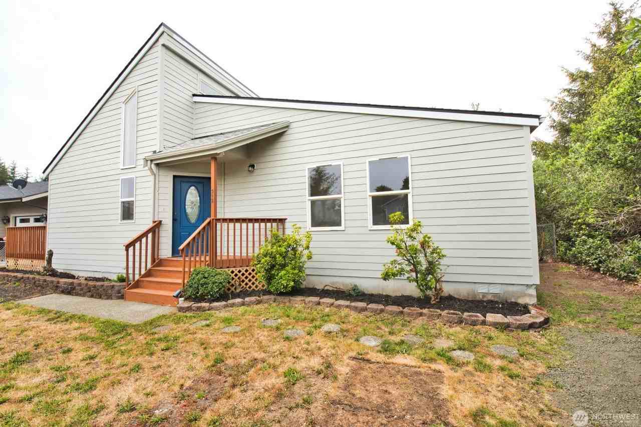 312 N Razor Clam Dr Sw - Photo 2 of 16