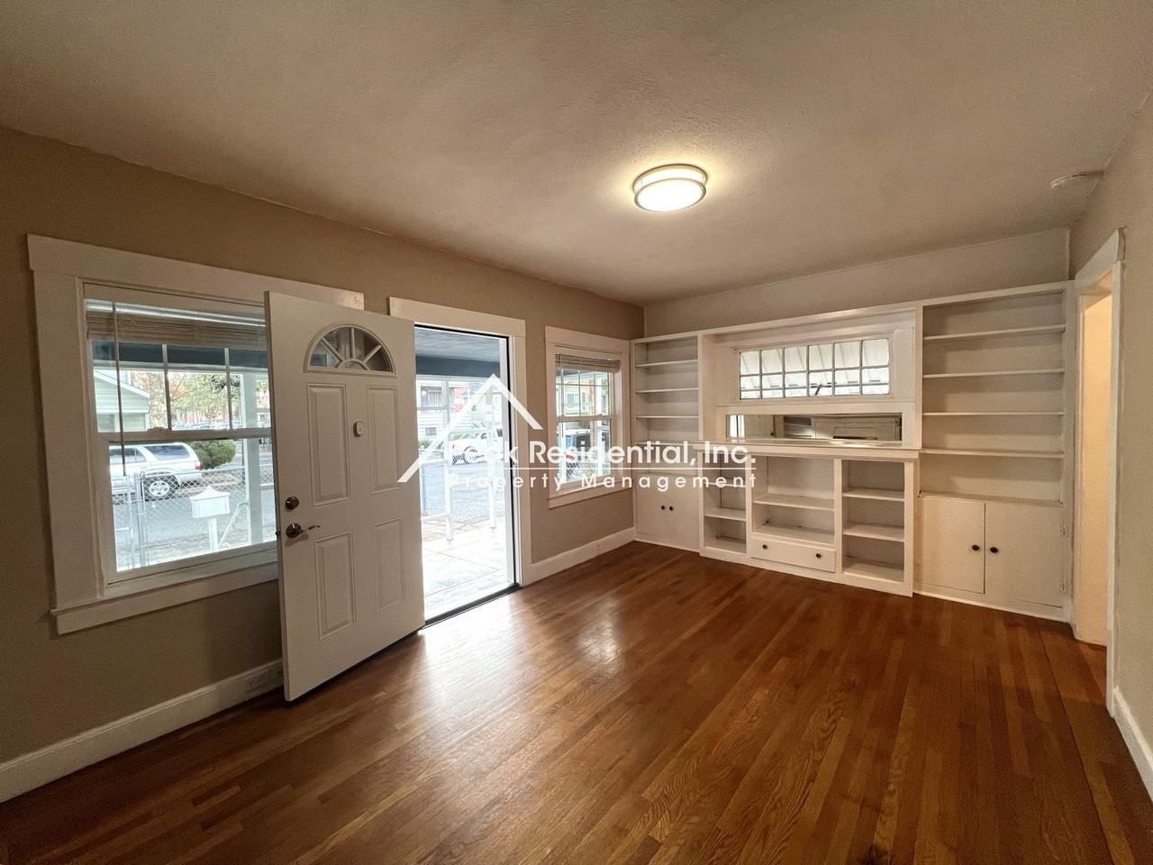 2974 32nd St - Photo 7 of 23