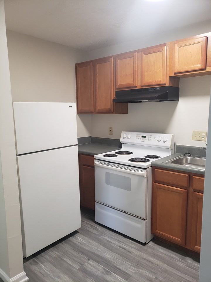 James River Commons 410 - Photo 2 of 9