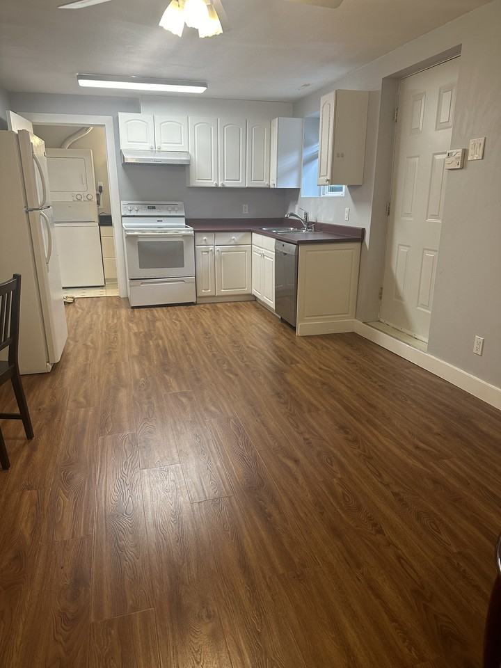5133 223A Street #5133 - Photo 3 of 20
