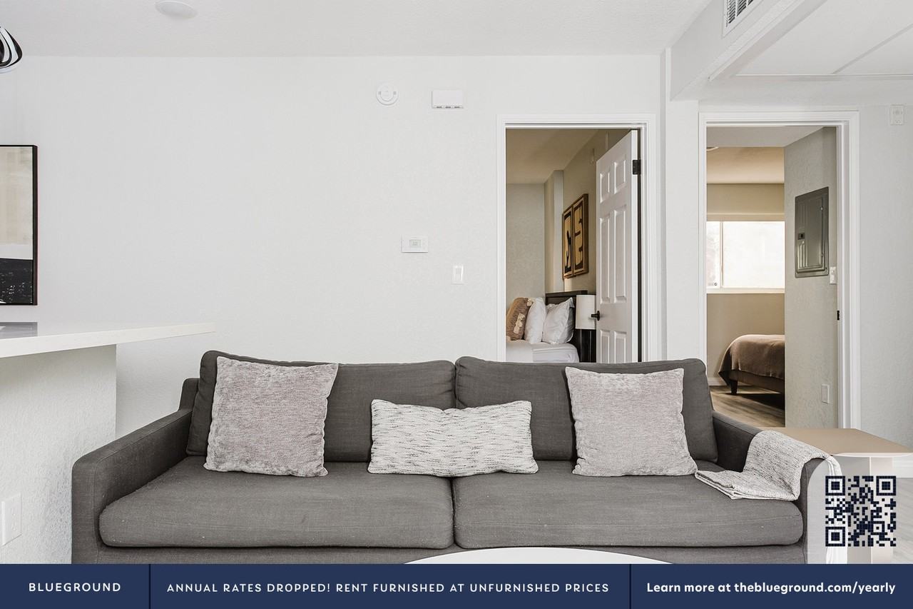 1945 Glendon Ave #1279 - Photo 4 of 21