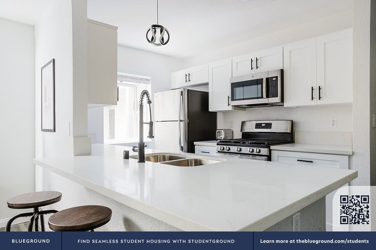 1945 Glendon Ave #1279 - Photo 7 of 21