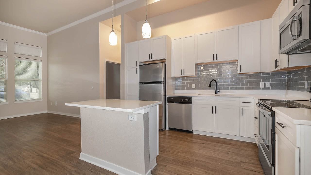 Arbour Square - Photo 7 of 50