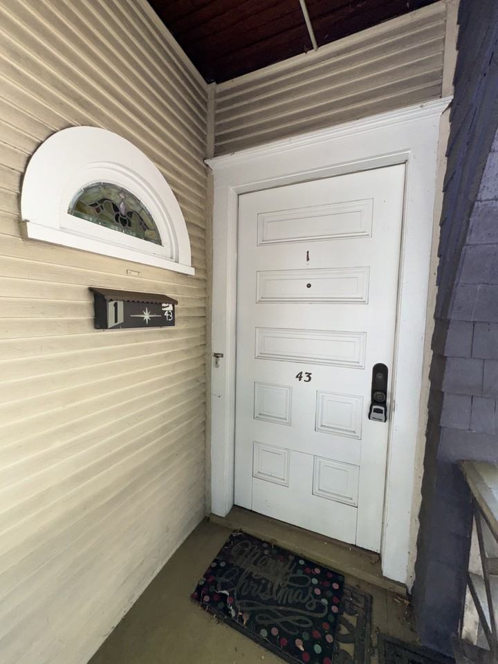 43 Pierce St #1 - Photo 3 of 12