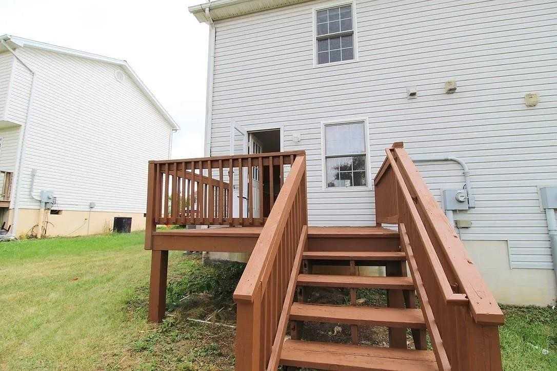 150 Suter St - Photo 7 of 15