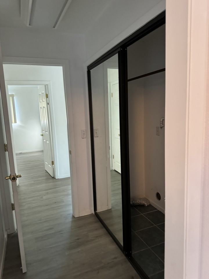 2820 Monroe Rd #NA - Photo 3 of 16