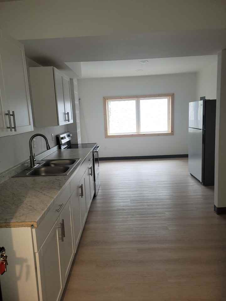 121 Ne 6th St #3 - Photo 2 of 11