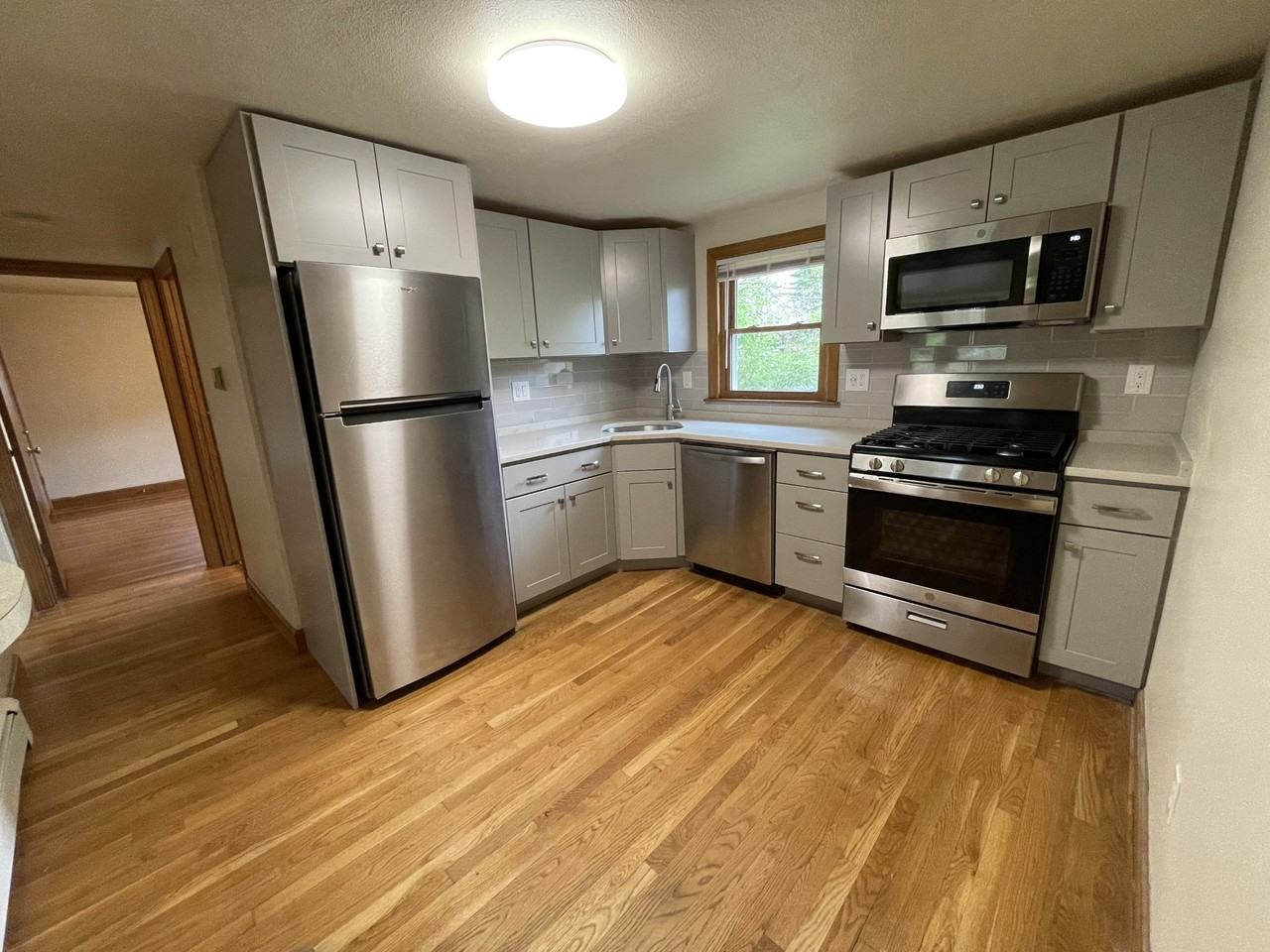 35 Davis Avenue #4 - Photo 3 of 7