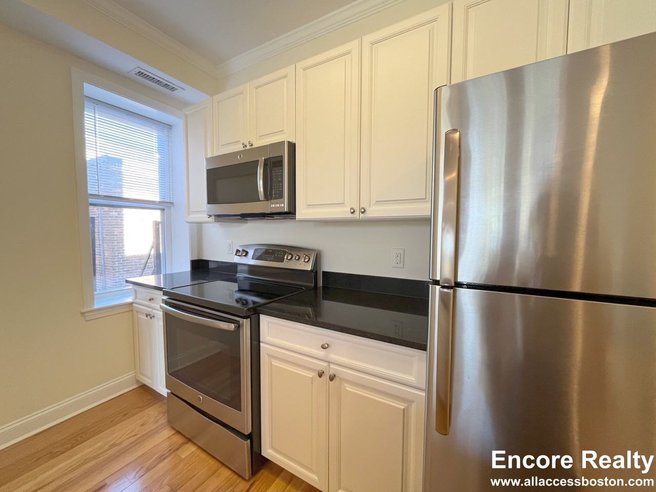 1 Chauncy St #16
