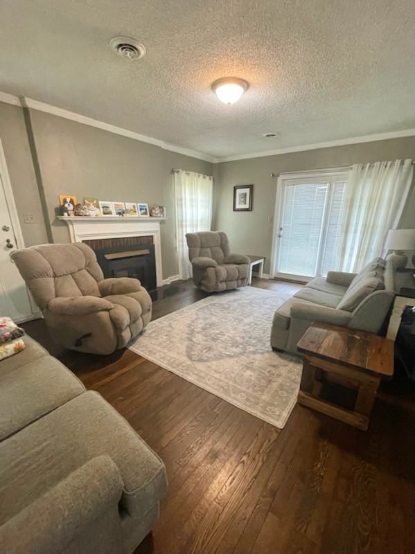 235 Country Club Dr #NA - Photo 2 of 12