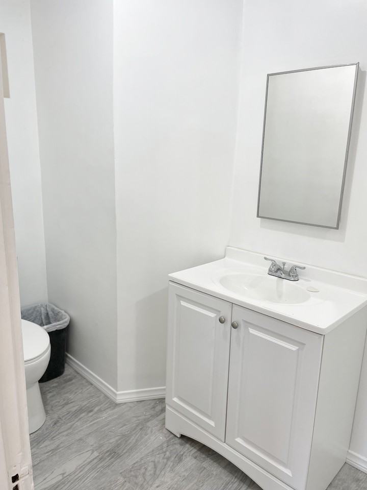 155 S Grand Oaks Ave #NA - Photo 7 of 22