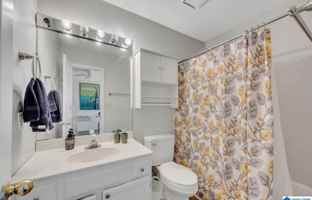 featured image of 707 Carr Ave