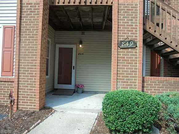 849 Gas Light Ln - Photo 2 of 19