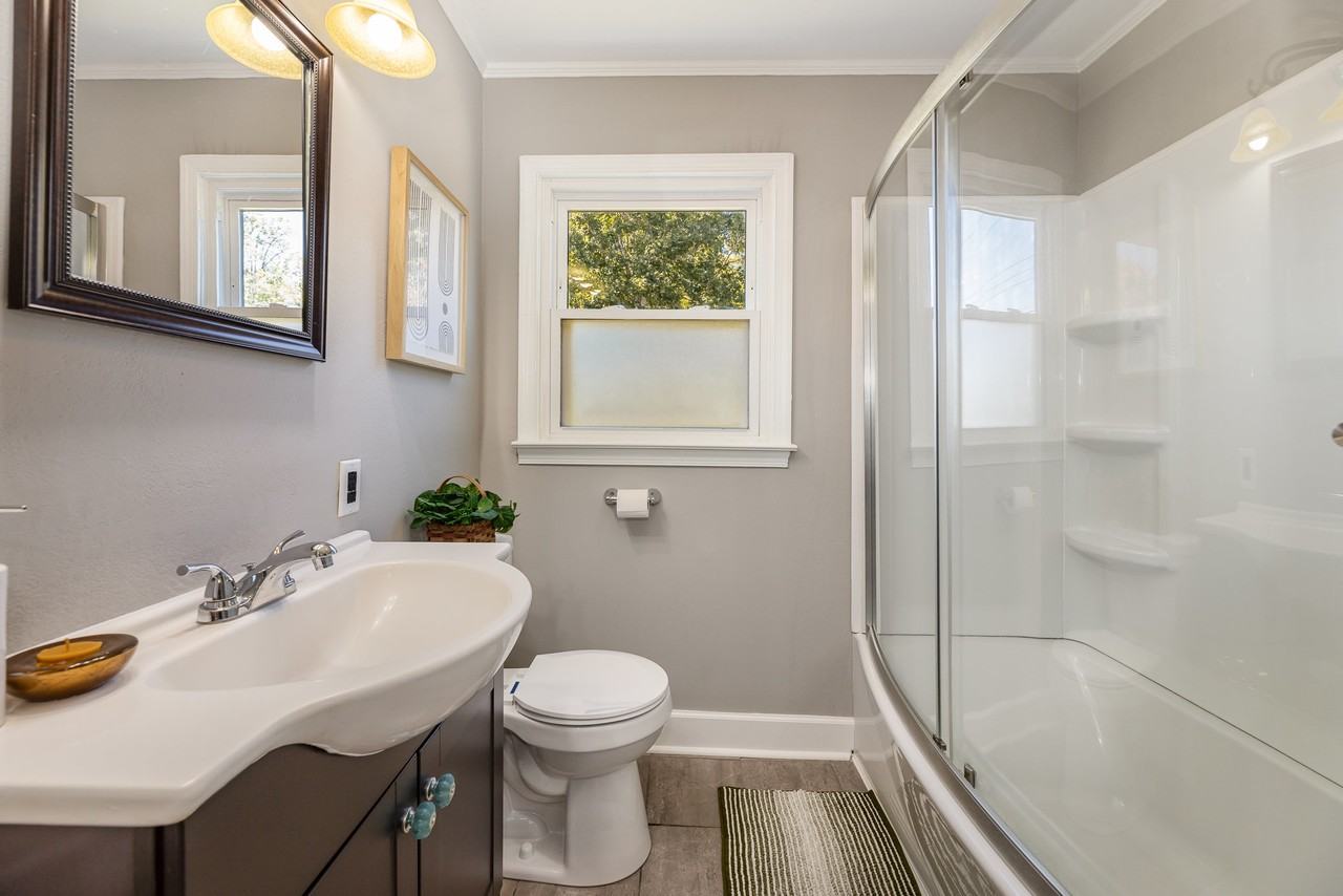 234 Forest Dr - Photo 7 of 32