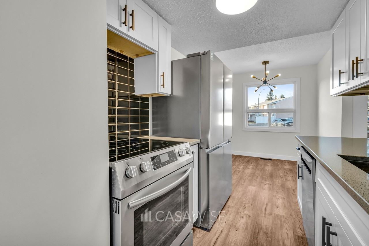 8 Lakewood Villge Nw #8 - Photo 2 of 25