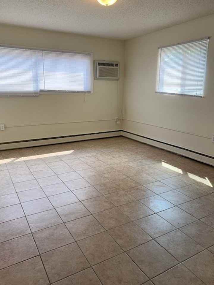 Bluffview Apartments - Photo 5 of 29