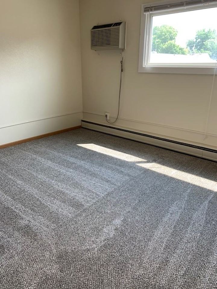 Bluffview Apartments - Photo 6 of 29