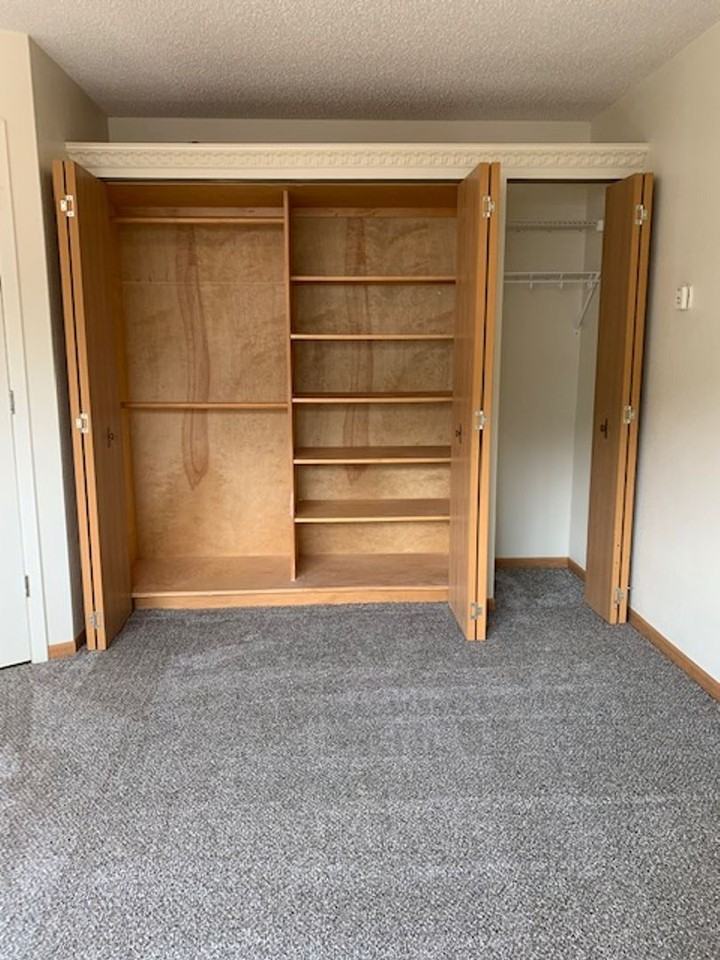 Bluffview Apartments - Photo 7 of 29