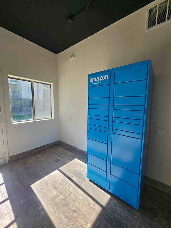 The Rockford - Photo 2 of 14