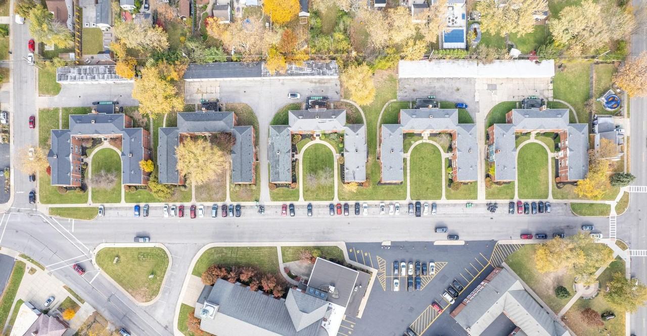 Highland View Apartments - Photo 6 of 8