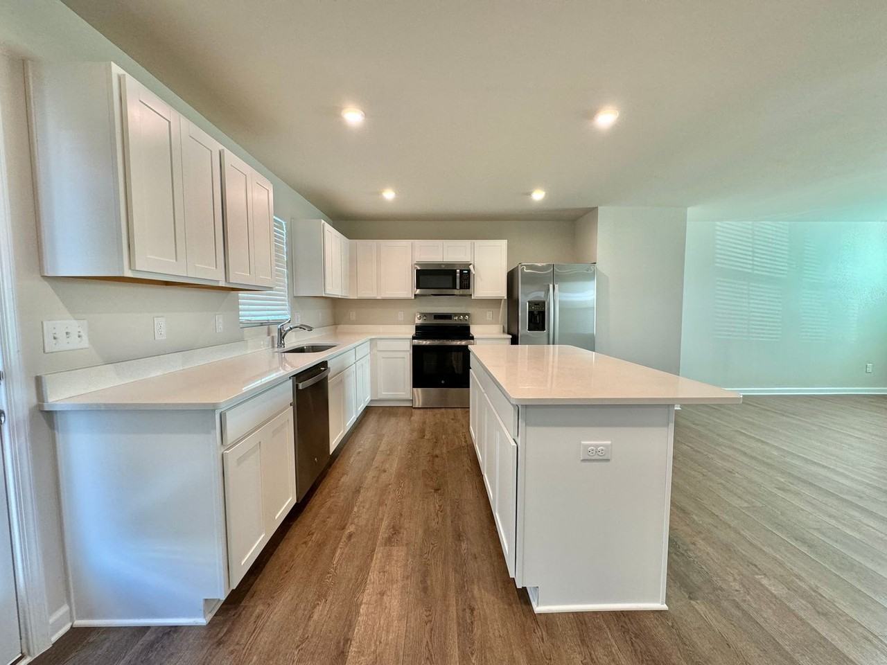 1834 Quail Run Way - Photo 6 of 23