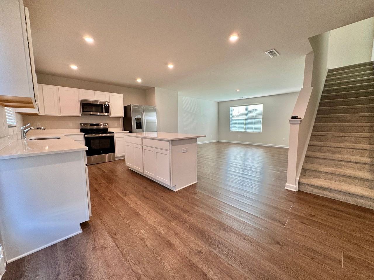 1834 Quail Run Way - Photo 7 of 23