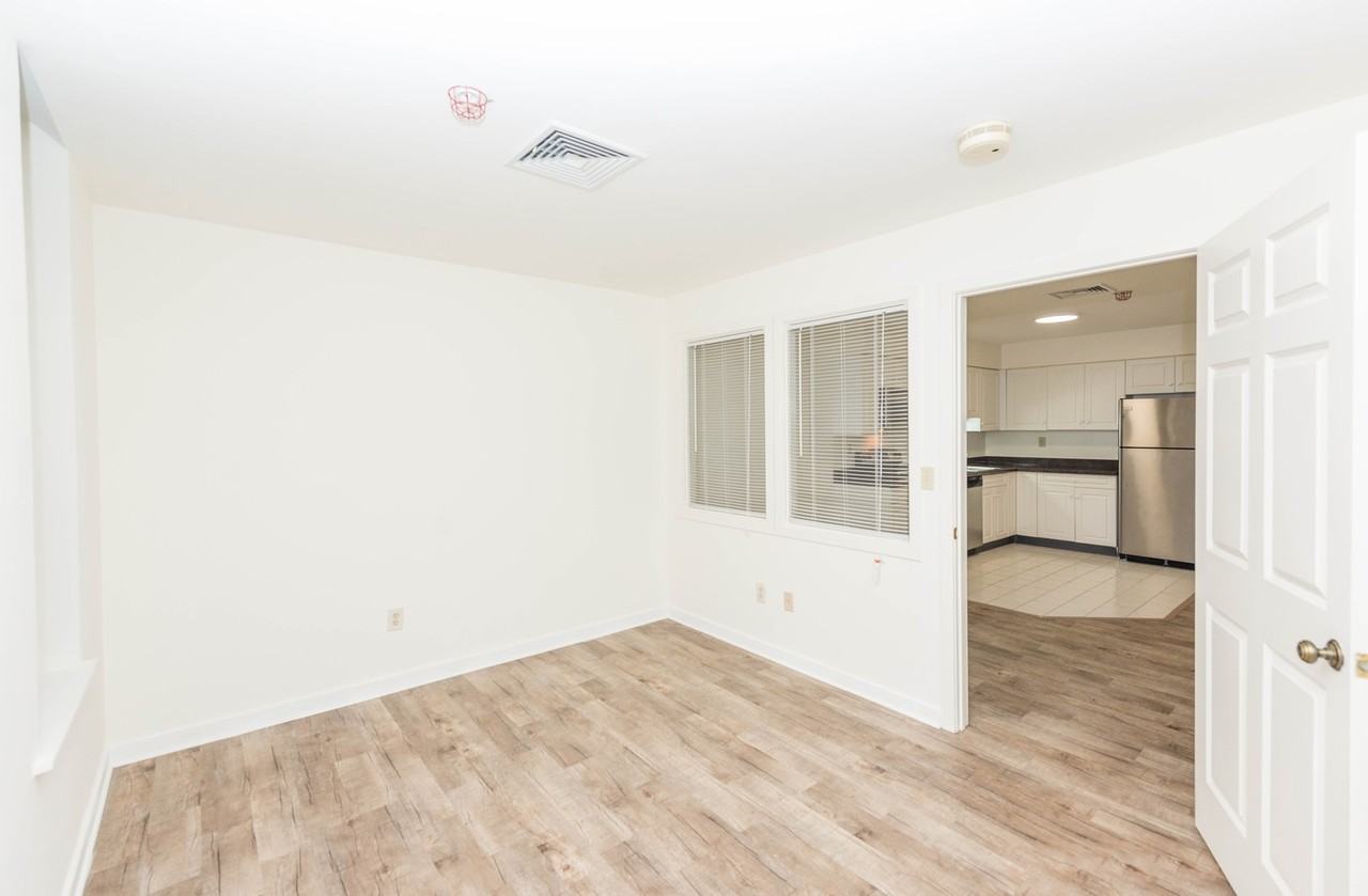 Chestnut Hill East - Photo 4 of 15