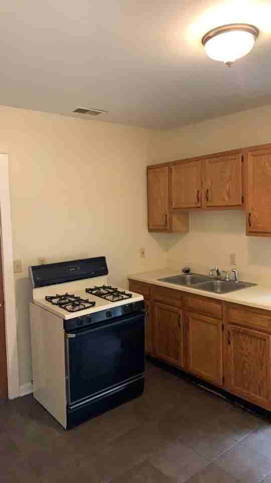 2278 Warren - Photo 3 of 7