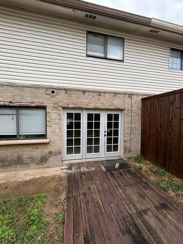 2645 Via Valencia - Photo 3 of 20