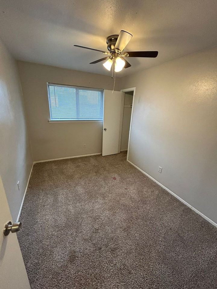 2645 Via Valencia - Photo 5 of 20