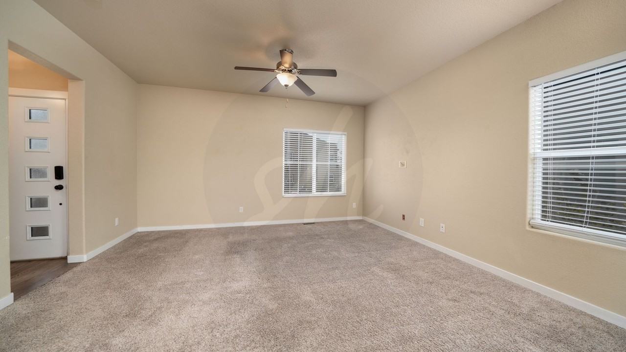 2530 Ellingwood Drive - Photo 4 of 20