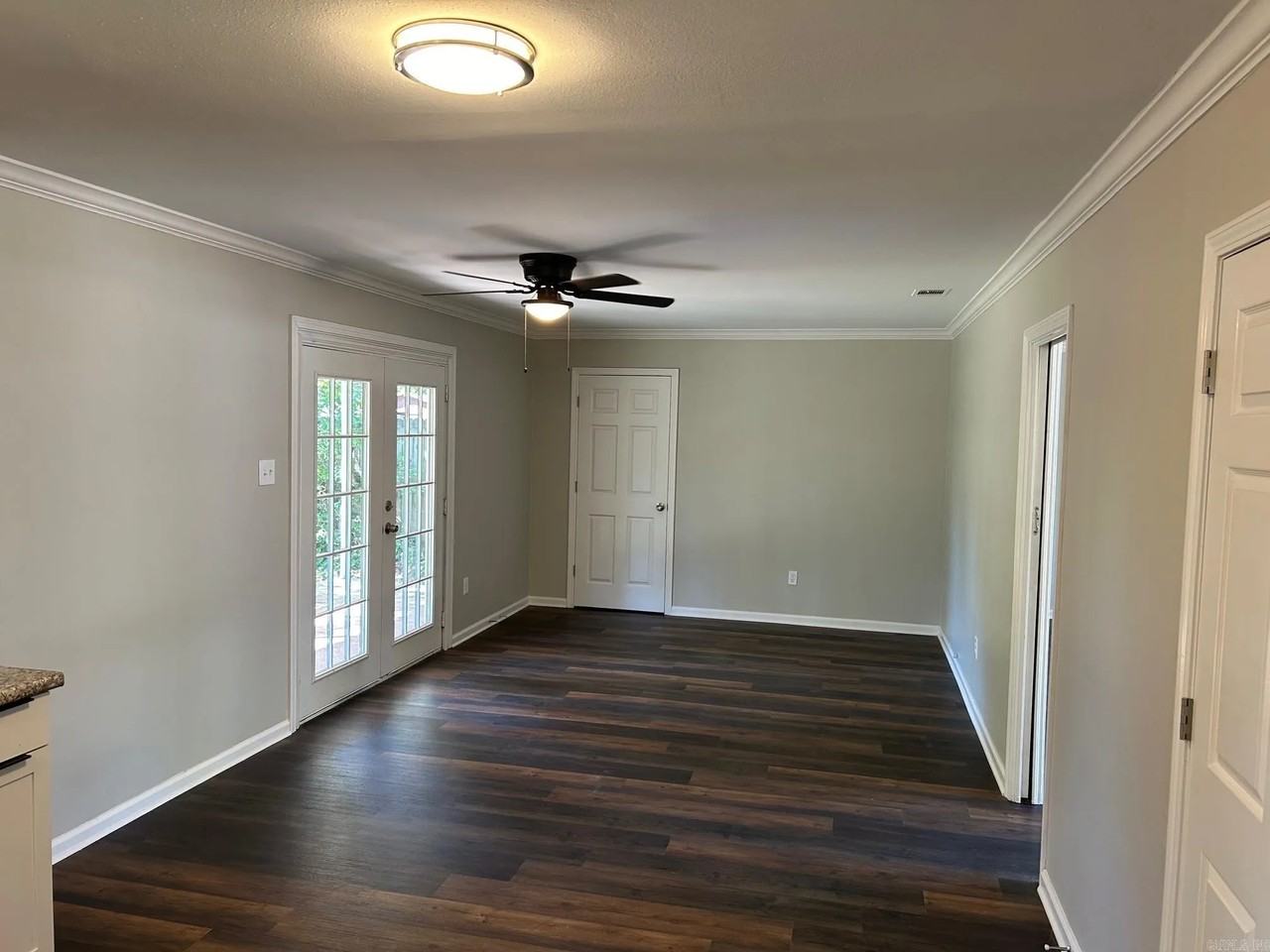 26 Delrose Drive - Photo 3 of 7