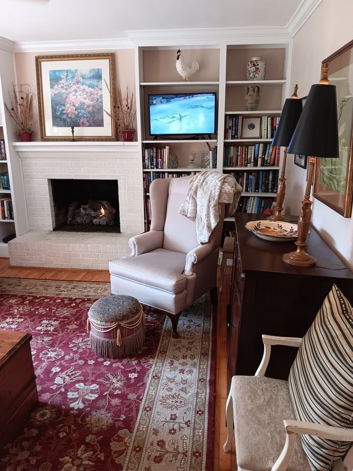 3206 Green Valley Drive - Photo 2 of 12