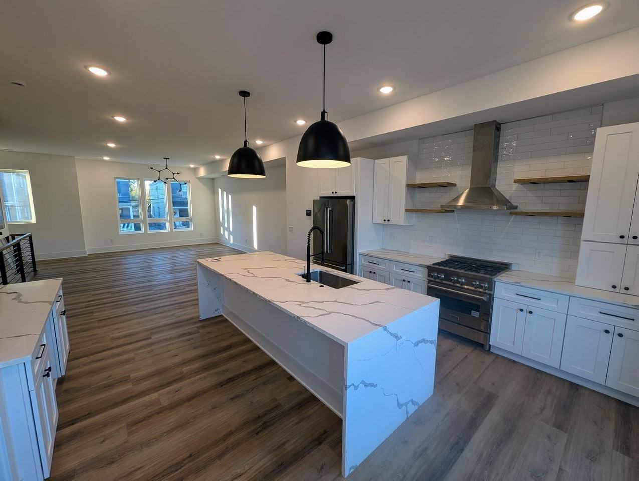 3458 Cardiff Ave - Photo 3 of 19