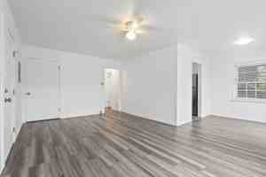 featured image of 1734 E 3rd St