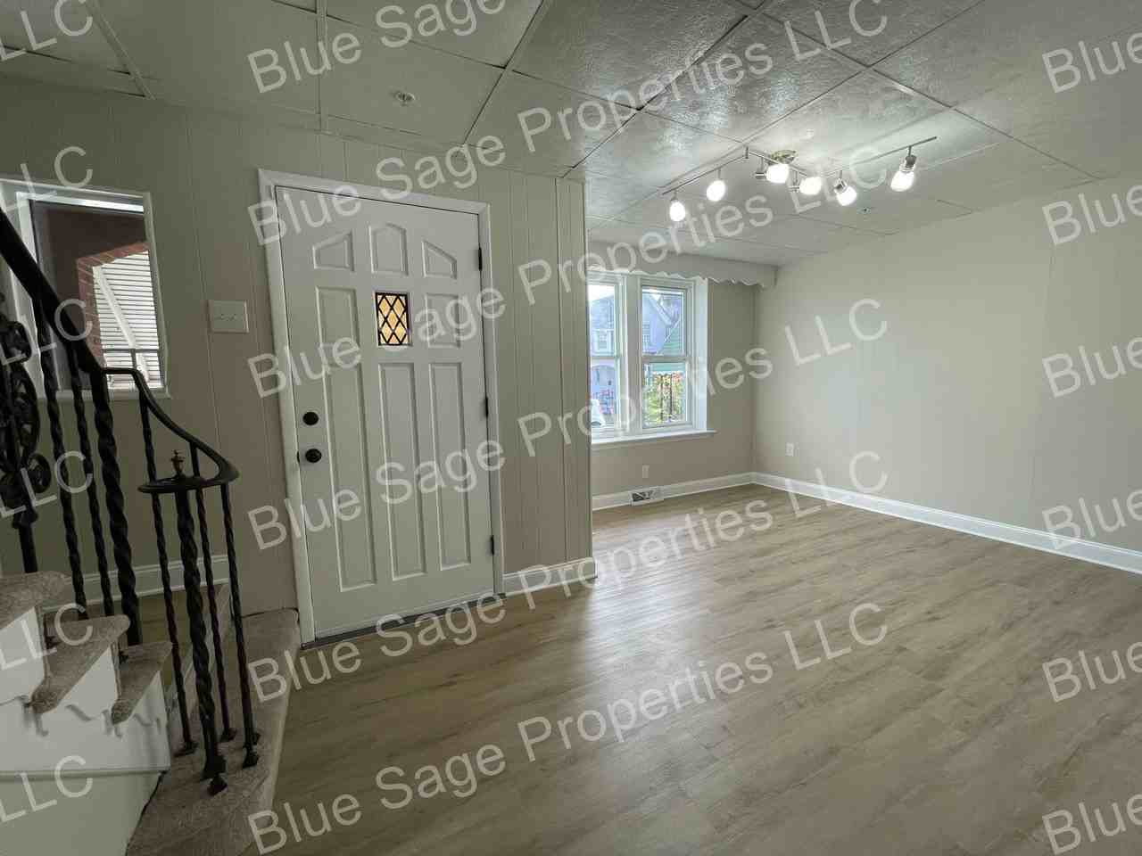 53 Spruce St - Photo 2 of 18